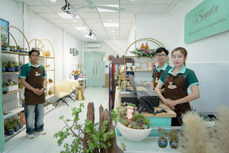 2-2-1918 Sen đá từ Vfarm đến các shop chuyên nghiệp tại TP.HCM