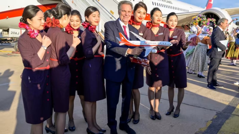 c762e44e14b5bec1628db19a893db80143229b22-0311 China Eastern Airlines vừa mở đường bay mới nối Thượng Hải với Vienna và Marseille, Pháp. Ảnh: Nikkei Asia