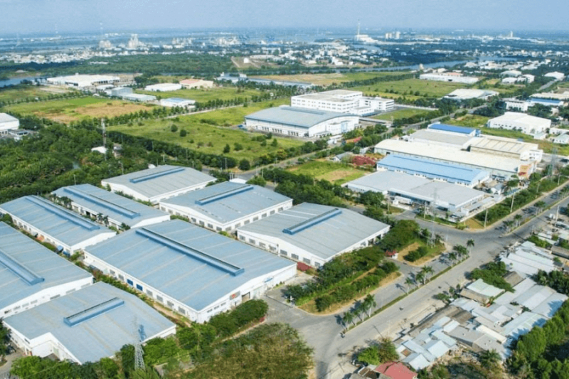 Các cơ sở sản xuất sớm chuyển đổi năng lượng sẽ có cơ hội trở thành người bán trên thị trường tín chỉ carbon. Ảnh: T.L