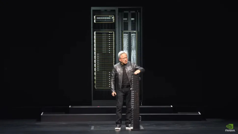 rdzkbnw8a6ubqzfec3atv5-970-80-1856 CEO Nvidia giới thiệu các loại GPU phục vụ AI tại Computex 2024. Ảnh: Nvidia