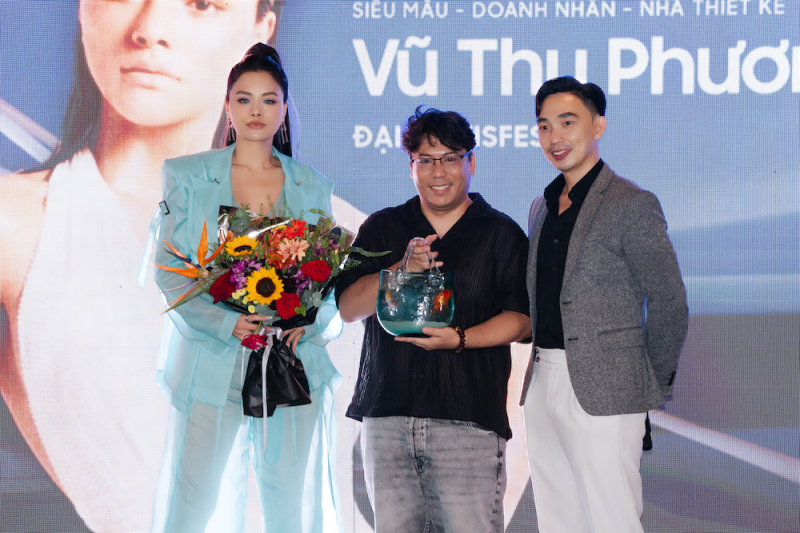 tdu09293-0714 Siêu mẫu Vũ Thu Phương trở thành Đại sứ Lễ hội thời trang biển quốc tế mùa đầu tiên