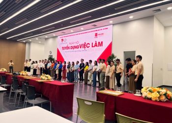 Trường Cao đẳng Văn Lang Sài Gòn kết nối việc làm cho sinh viên